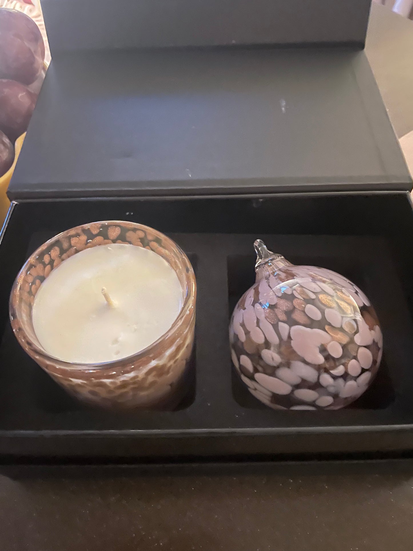 Luxury candle and glass bauble set