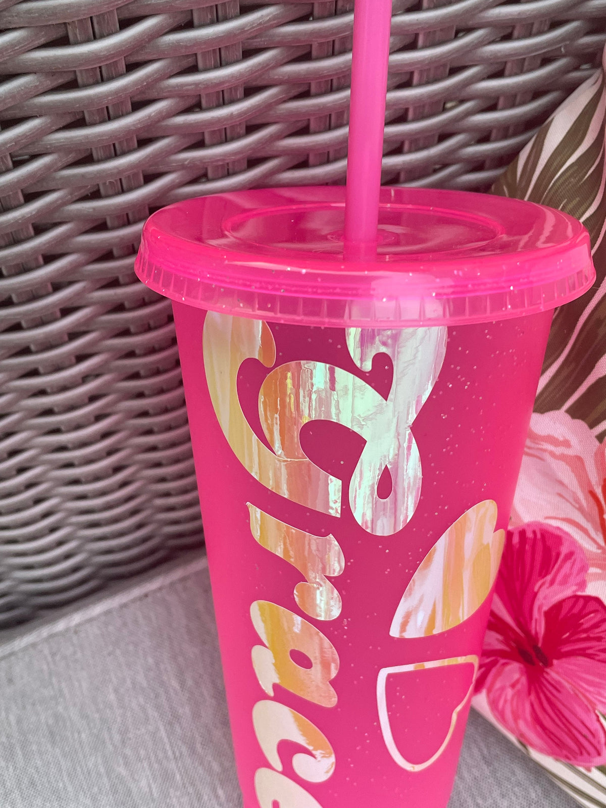 Sparkle 24oz Cold Cups with straw mirrors personalised