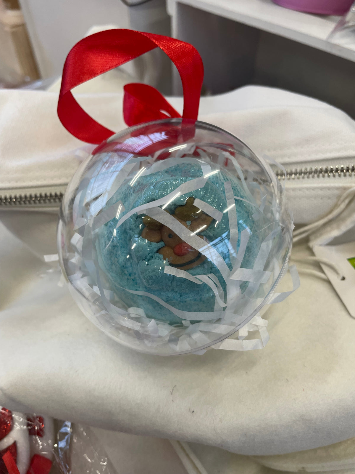 Filled Acrylic baubles with bath bombs