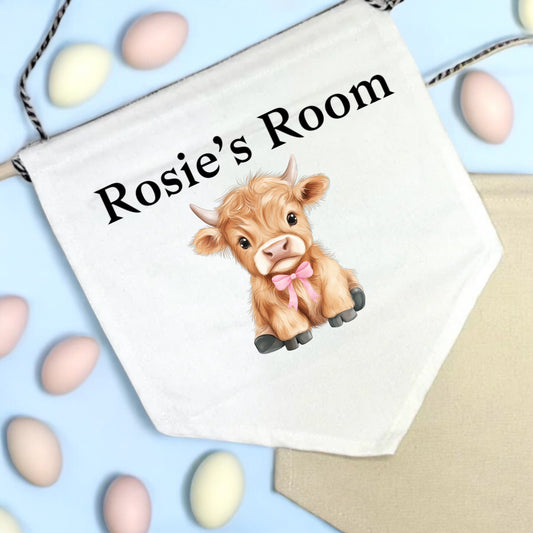 Room Pennant Highland Cow