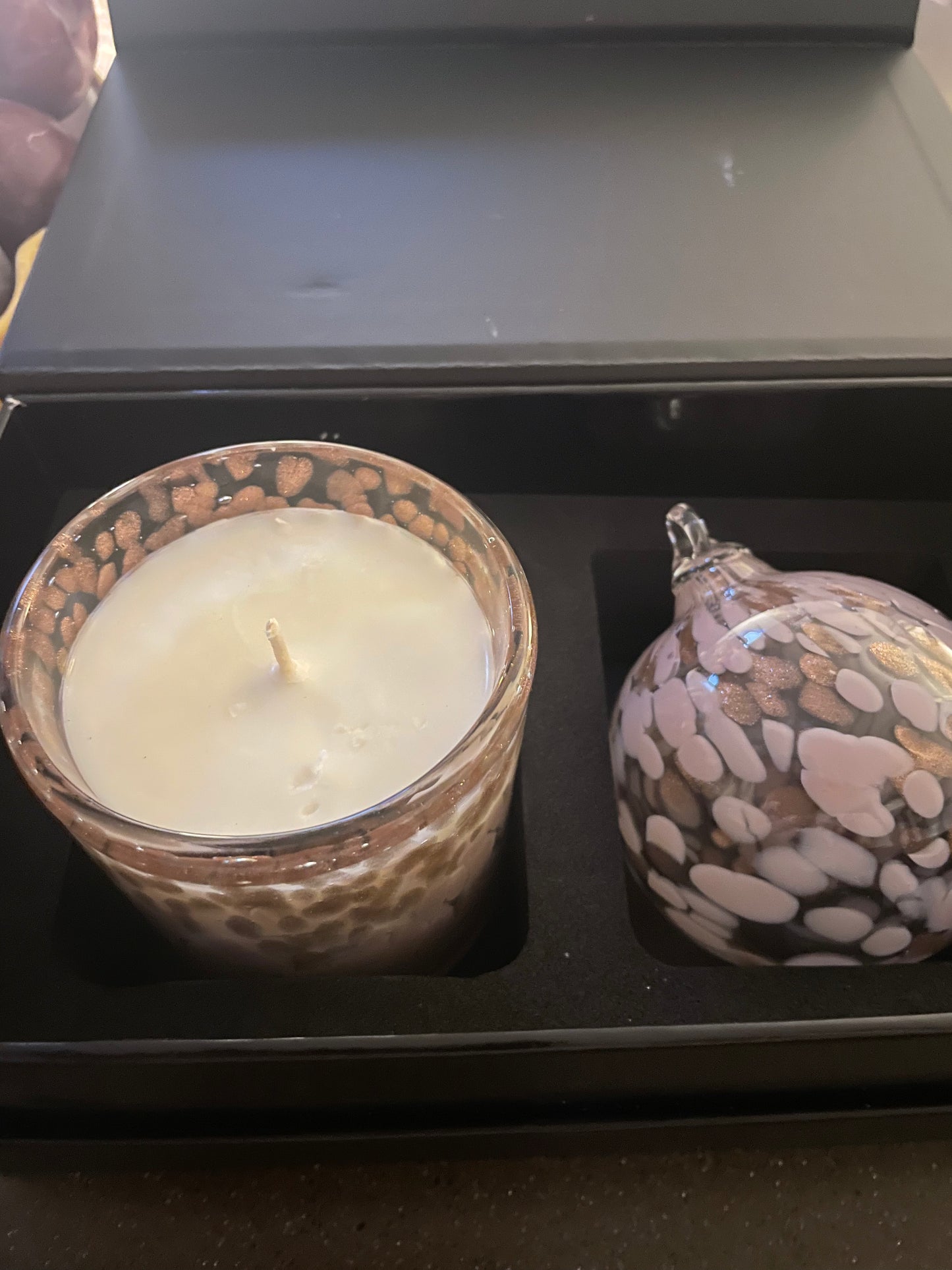 Luxury candle and glass bauble set