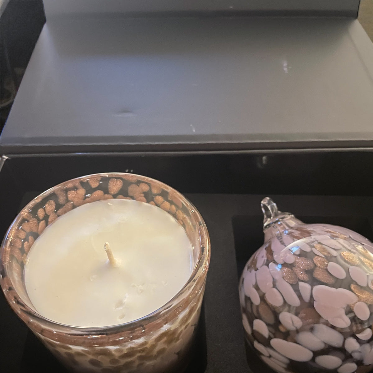 Luxury candle and glass bauble set